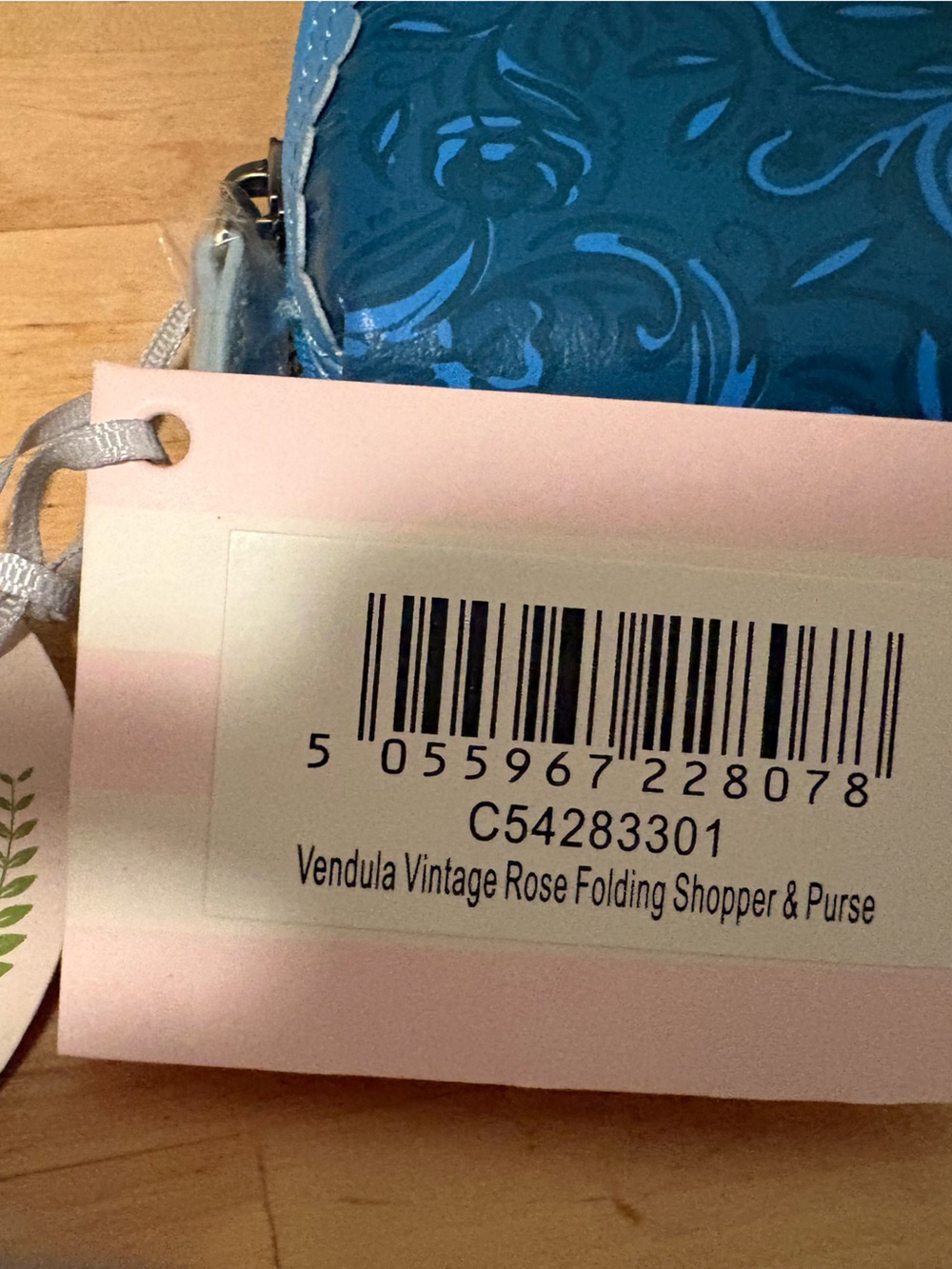 NWT Vendula London Vintage Rose Folding Shopper - Picture 5 of 5